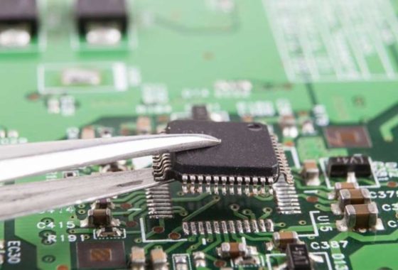 remplacement de carte électronique pcb